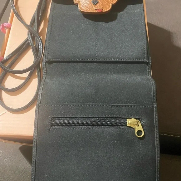 JP Ourse & CIE Black Leather
Crossbody Purse Dog, Phone - Picture 5 of 10